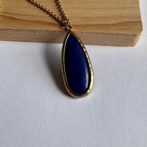 Elegant Blue and Gold Pendant Necklace